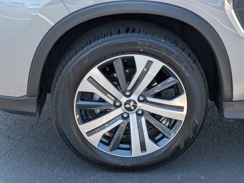 Used 2025 Mitsubishi Outlander Sport ES AWD/4WD image 10