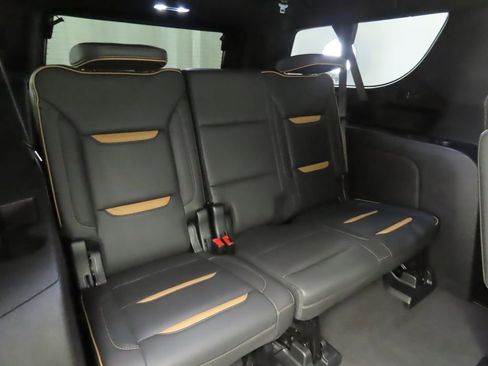 Used 2023 GMC Yukon XL AT4 w/ AT4 Premium Plus Package image 24