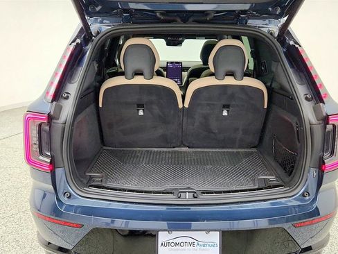 Used 2025 Volvo EX90 Plus AWD/4WD image 20