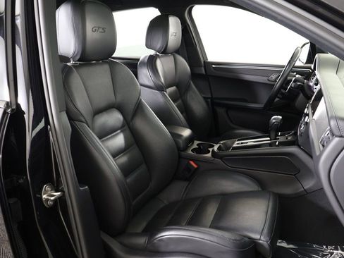 Used 2022 Porsche Macan GTS w/ Premium Package Plus image 33