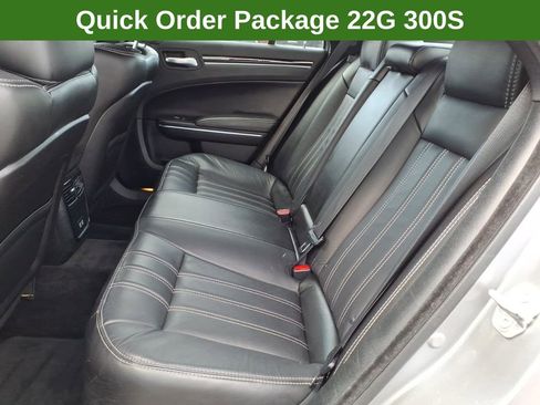 Used 2018 Chrysler 300 S AWD/4WD image 15