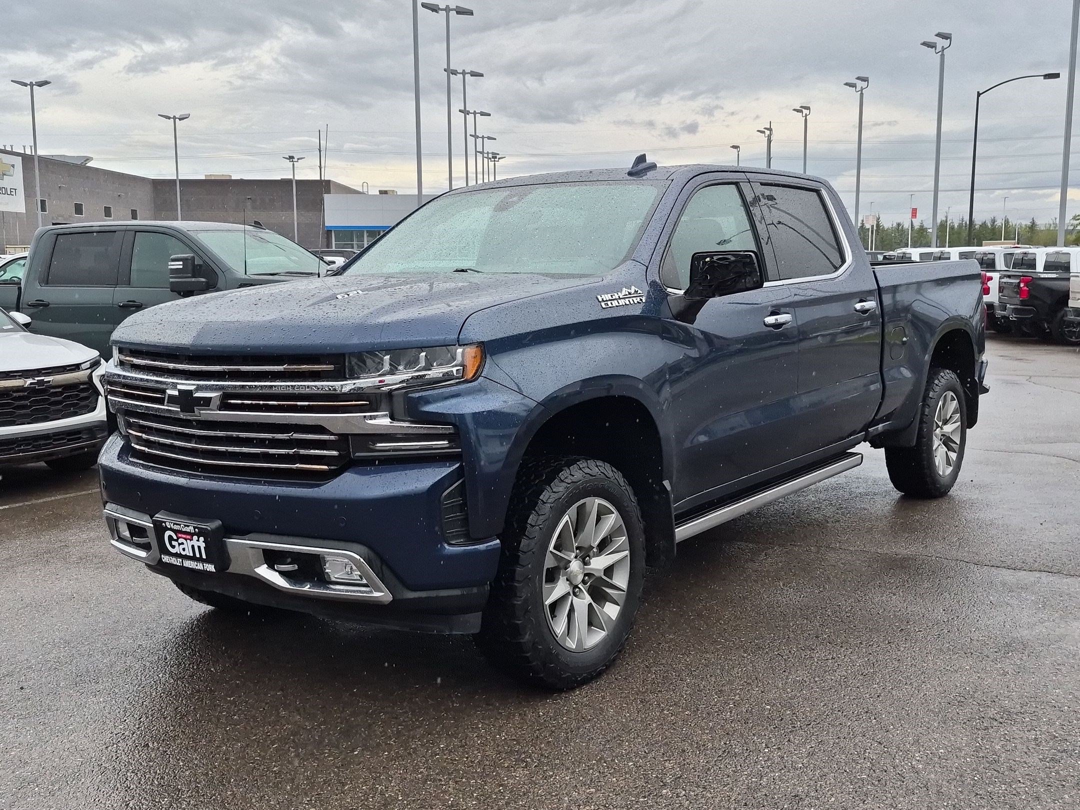 Used 2019 Chevrolet Silverado 1500 High Country w/ Technology Package AWD/4WD image 8