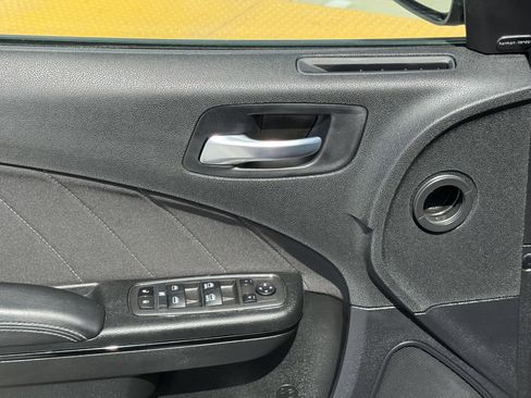 Used 2023 Dodge Charger R/T w/ Harman/Kardon Audio Group image 18