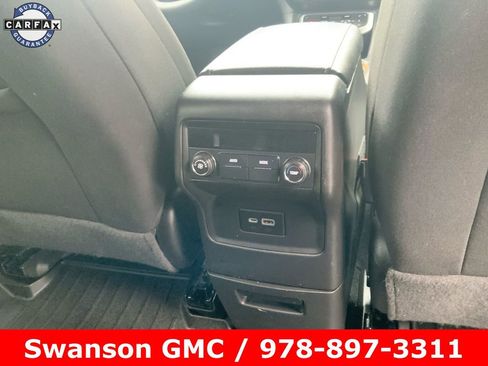 Used 2022 GMC Acadia SLE image 31