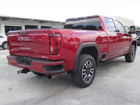 Used 2021 GMC Sierra 2500 AT4 AWD/4WD image 4