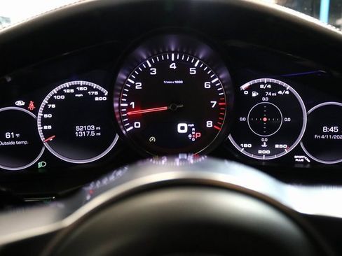 Used 2018 Porsche Panamera 4S image 23