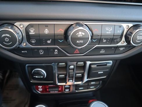 New 2026 Jeep Wrangler Unlimited Rubicon image 12