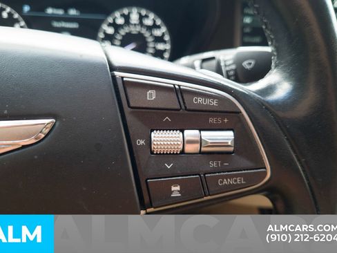 Used 2017 Genesis G90 5.0 Ultimate RWD image 12
