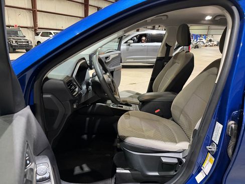 Used 2022 Ford Escape SE FWD image 13