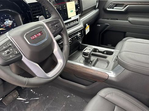 New 2026 GMC Sierra 1500 SLT w/ SLT Premium Plus Package image 9