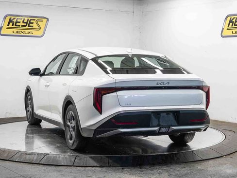 Used 2025 Kia K4 FWD image 2