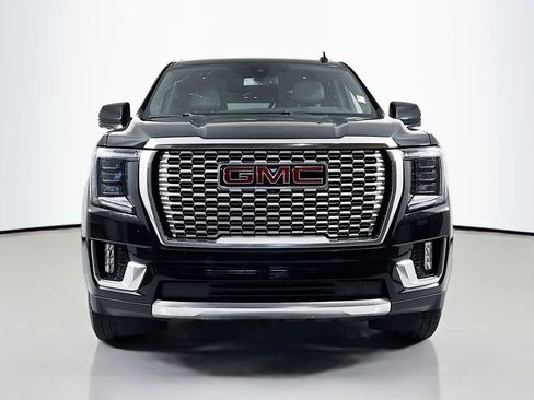 Used 2022 GMC Yukon Denali image 2