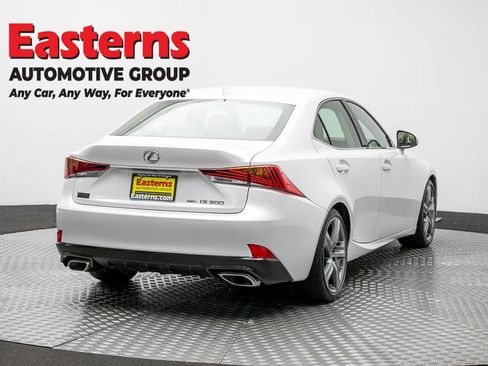 Used 2018 Lexus IS 300 AWD w/ Comfort Package image 5