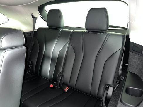 Used 2024 Acura MDX SH-AWD image 27
