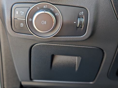 Used 2023 Alfa Romeo Stelvio Estrema image 33