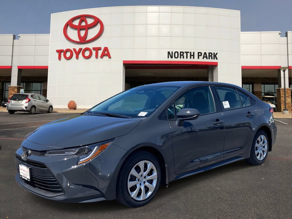 New 2026 Toyota Corolla LE FWD image 1