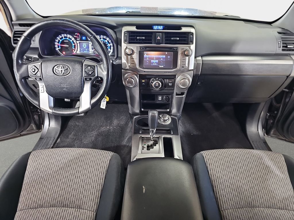 Used 2016 Toyota 4Runner SR5 AWD/4WD image 10