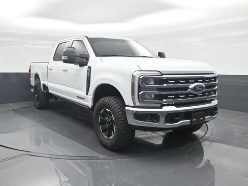Used 2025 Ford F250 Lariat w/ Tremor Off-Road Package AWD/4WD image 8