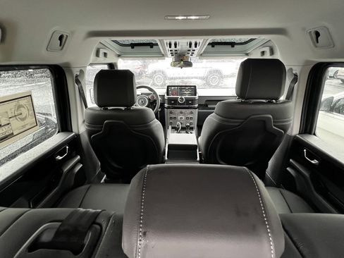 Used 2025 INEOS Grenadier Fieldmaster Edition image 35