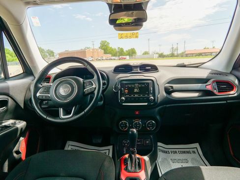 Used 2016 Jeep Renegade Trailhawk AWD/4WD image 15