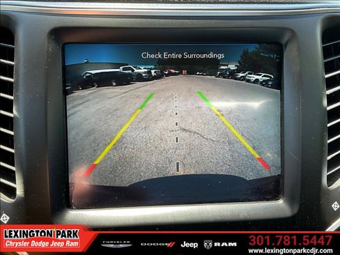 Used 2020 Jeep Cherokee Latitude w/ Quick Order Package 26F North AWD/4WD image 14