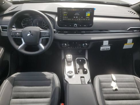 New 2026 Mitsubishi Outlander LE AWD/4WD image 19