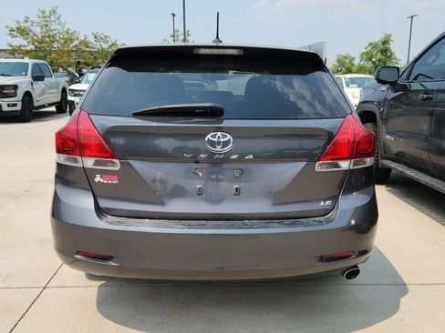 Used 2015 Toyota Venza LE FWD image 3