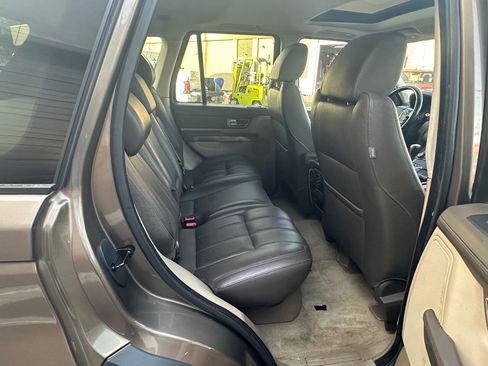 Used 2013 Land Rover Range Rover Sport HSE LUX image 11