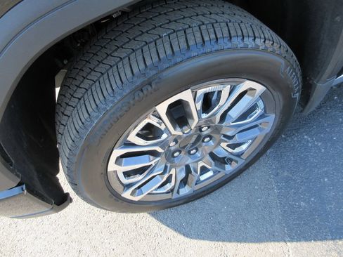 Certified 2025 GMC Sierra 1500 Denali Ultimate AWD/4WD image 15