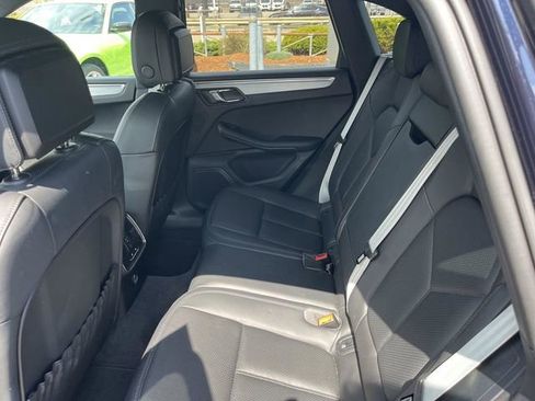 Used 2023 Porsche Macan Turbo AWD/4WD image 12