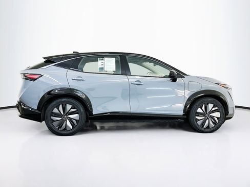Used 2024 Nissan Ariya AWD image 10