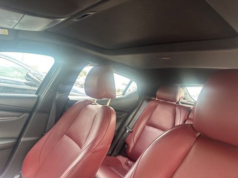 Used 2023 MAZDA MAZDA3 s image 2