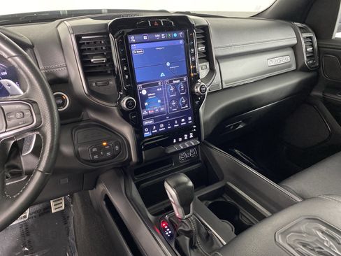 Used 2024 RAM 1500 Laramie AWD/4WD image 27