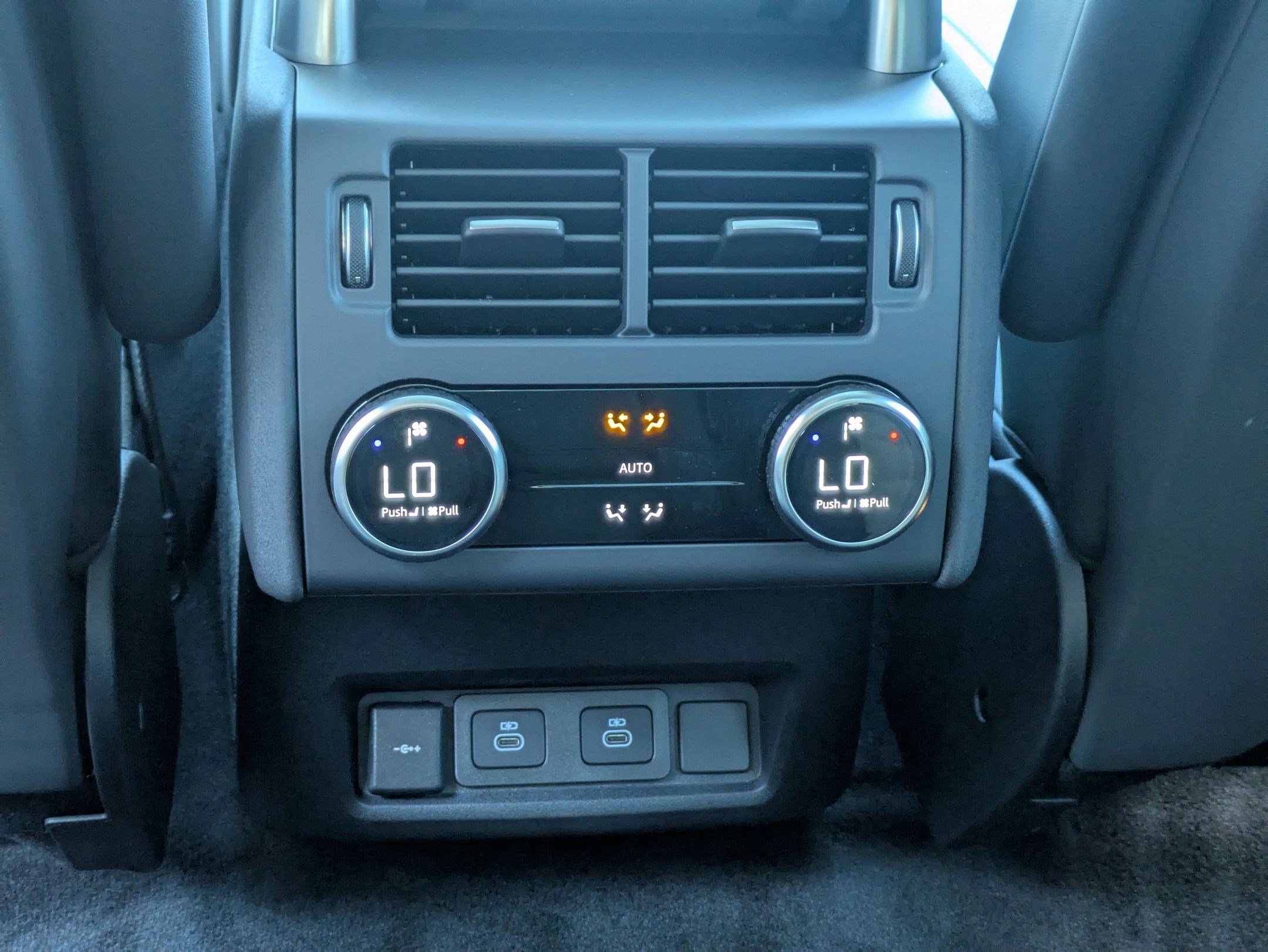 New 2026 Land Rover Discovery Dynamic SE AWD/4WD image 26