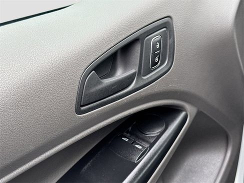 Used 2023 Ford Transit Connect XL image 17