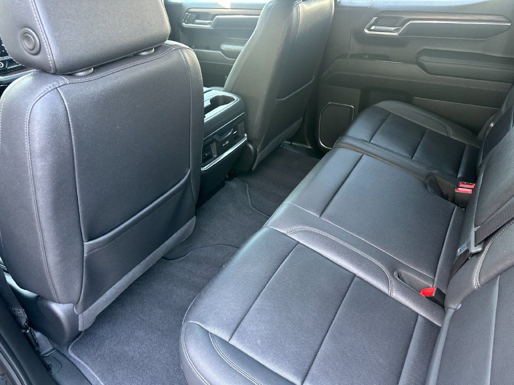 Used 2023 GMC Sierra 1500 SLT w/ SLT Premium Package RWD image 14