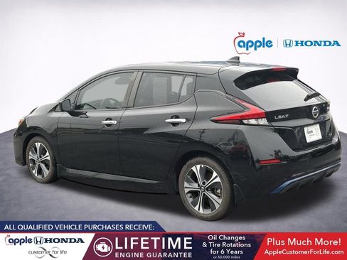 Used 2020 Nissan Leaf SV w/ SV Technology Package FWD image 4