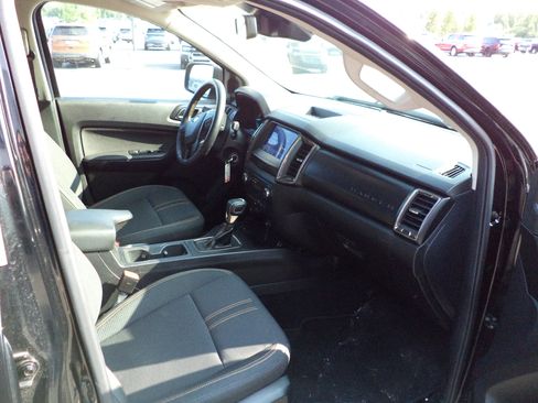 Used 2023 Ford Ranger XLT w/ Equipment Group 302A High AWD/4WD image 9