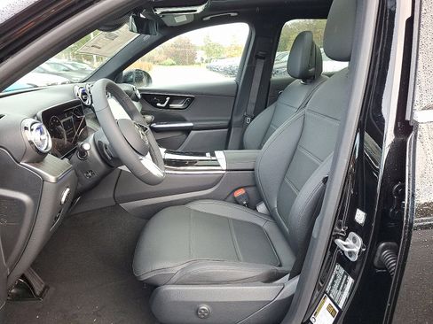 Used 2026 Mercedes-Benz GLC 300 4MATIC image 8