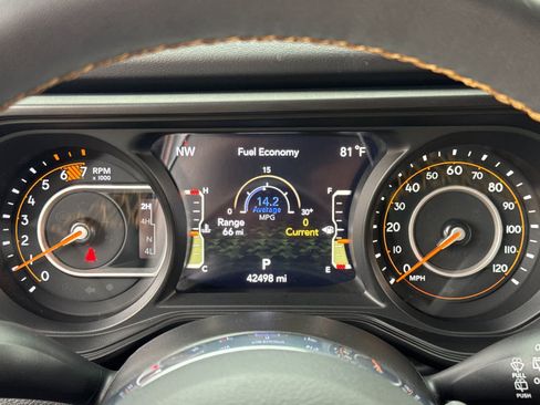 Used 2024 Jeep Wrangler Unlimited Sahara AWD/4WD image 24
