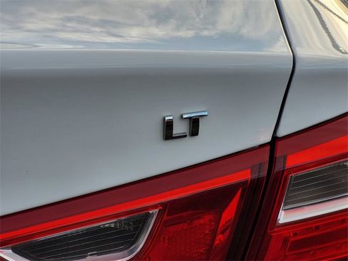 Used 2023 Chevrolet Malibu LT image 30