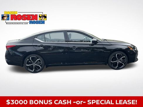New 2025 Nissan Altima 2.5 SR w/ SR Premium Package image 6