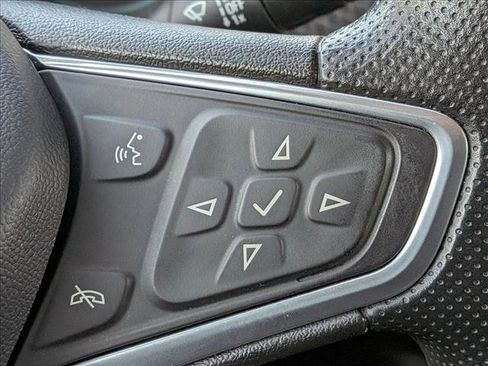 Used 2023 Chevrolet Malibu LT image 16