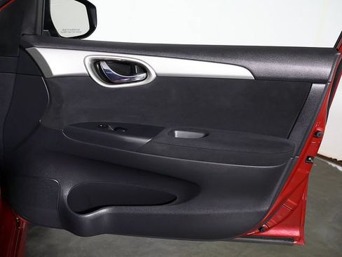 Used 2014 Nissan Sentra SR FWD image 28