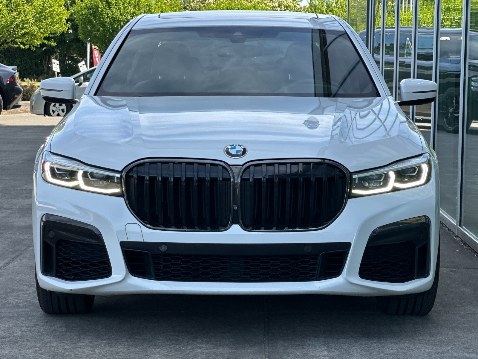 Used 2020 BMW 750i xDrive w/ M Sport Package AWD/4WD image 9