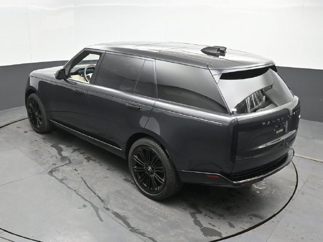 Used 2023 Land Rover Range Rover Long Wheelbase Autobiography AWD/4WD image 28