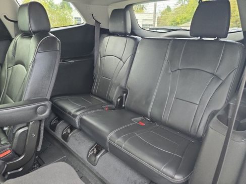 Used 2021 Buick Enclave Avenir w/ Avenir Technology Package image 33