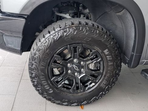 Certified 2024 Chevrolet Silverado 1500 ZR2 w/ Technology Package image 4