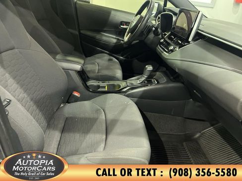 Used 2025 Toyota Corolla SE image 12