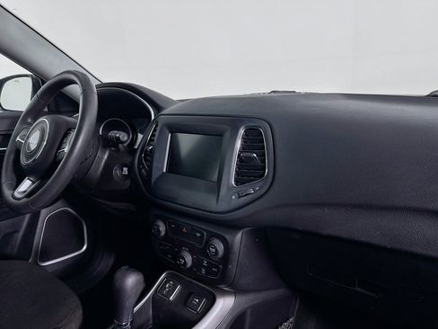 Used 2020 Jeep Compass Sport image 41